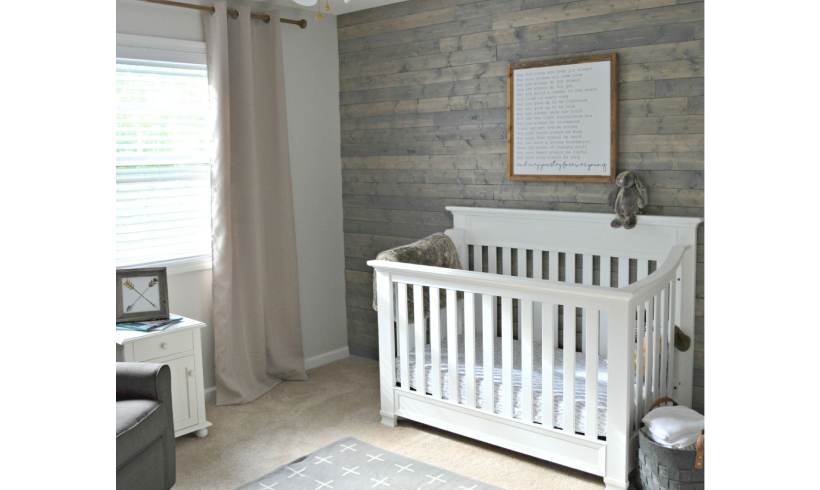 عکس دیوار چوب اتاق نوزاد