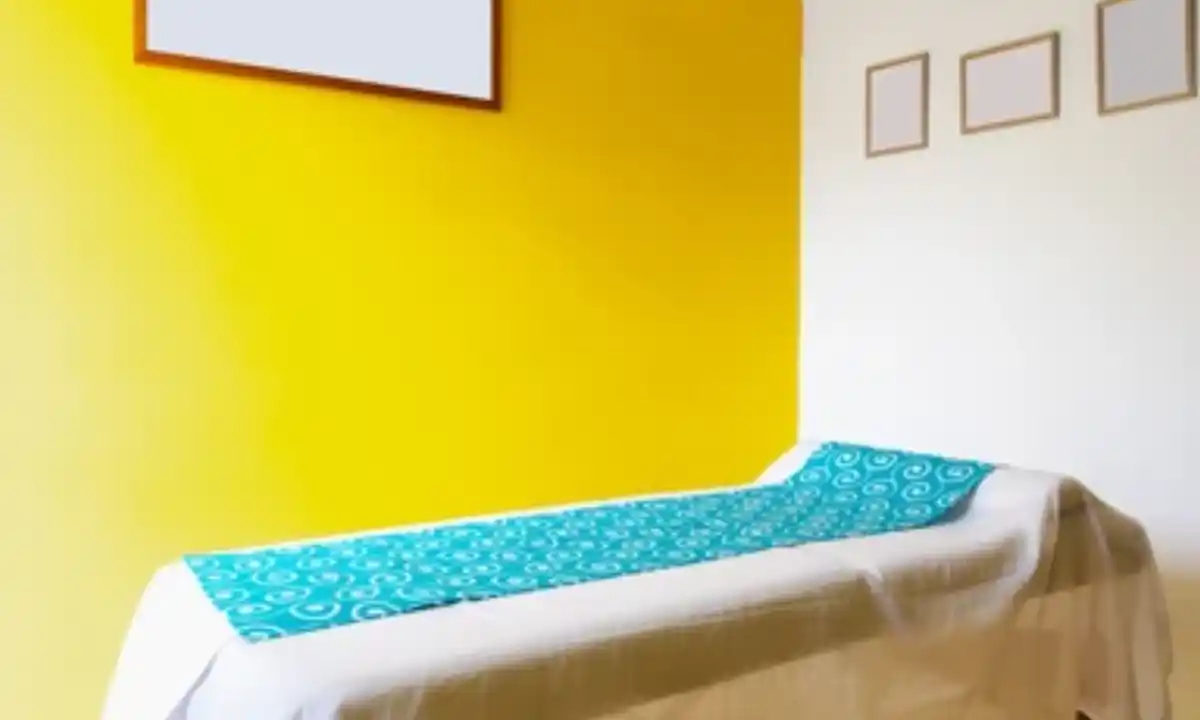 رنگ زرد برای اتاق ماساژ